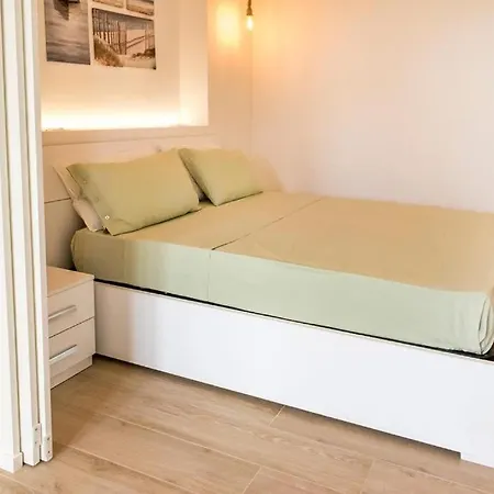 P010 - Porto Recanati, Nuovo Monolocale Fronte Mare Апартаменты Порто-Реканати