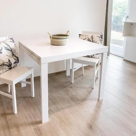 P010 - Porto Recanati, Nuovo Monolocale Fronte Mare Апартаменты Порто-Реканати