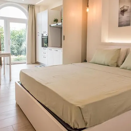 Apartment P010 - Porto Recanati, Nuovo Monolocale Fronte Mare