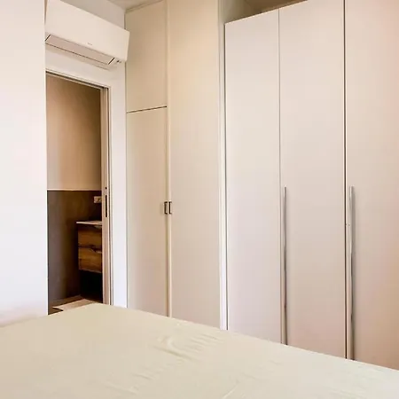 P010 - Porto Recanati, Nuovo Monolocale Fronte Mare *