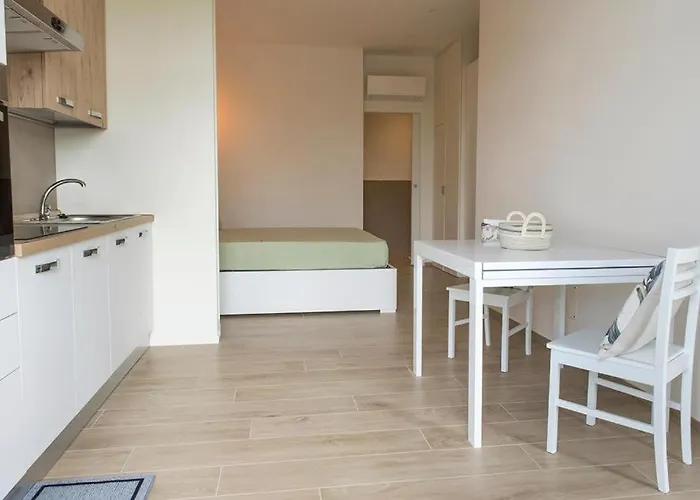 P010 - Porto Recanati, Nuovo Monolocale Fronte Mare *